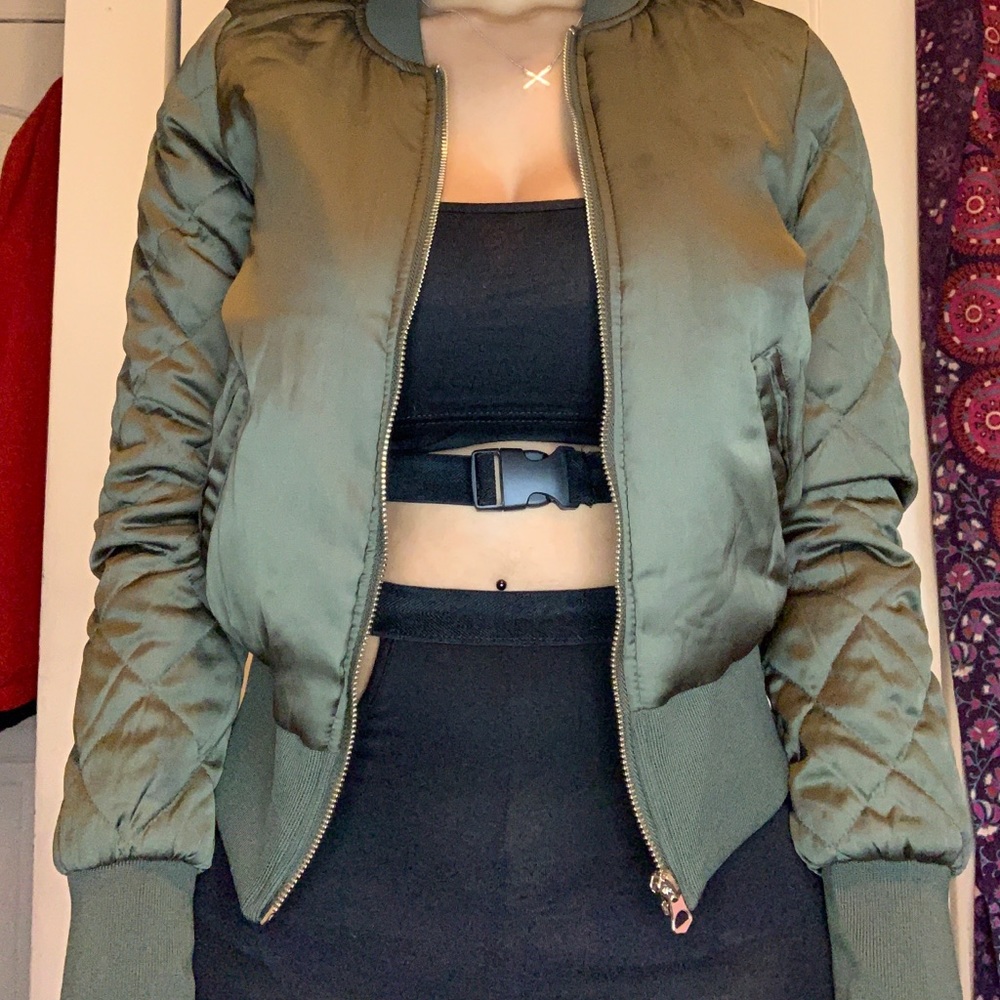 Bomber jacket - Picture 3 of 3
